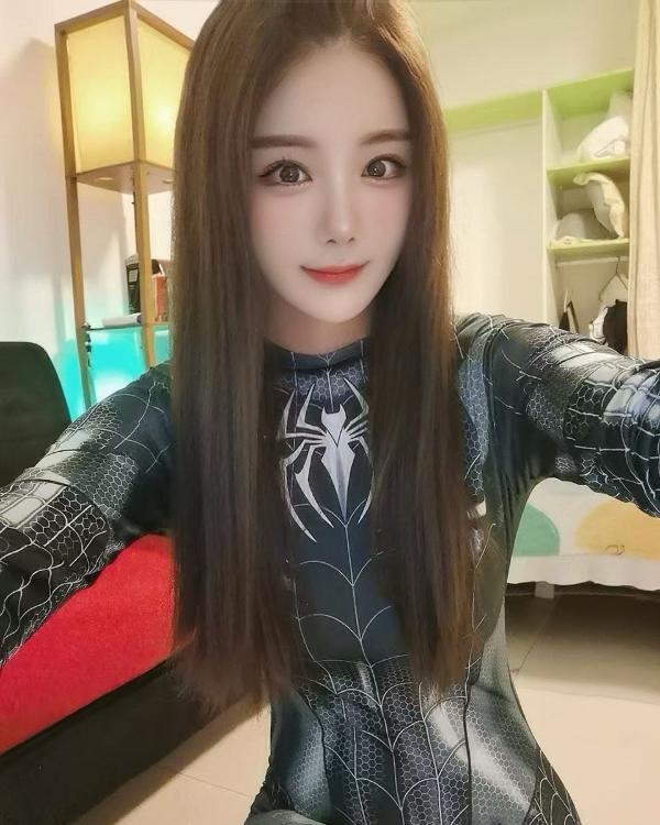 翘臀腰细大熊老师